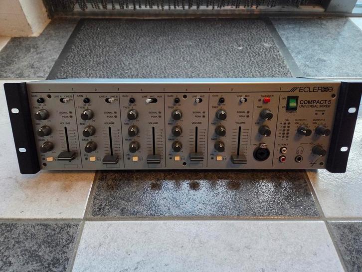 Ecler compact 5 mengpaneel, Muziek en Instrumenten, Mengpanelen, Zo goed als nieuw, 5 tot 10 kanalen, Microfooningang, Ophalen of Verzenden