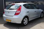 Hyundai i30 CW 1.4i i-Motion , Climate control, Electr ramen, Voorwielaandrijving, Euro 5, Stof, Gebruikt