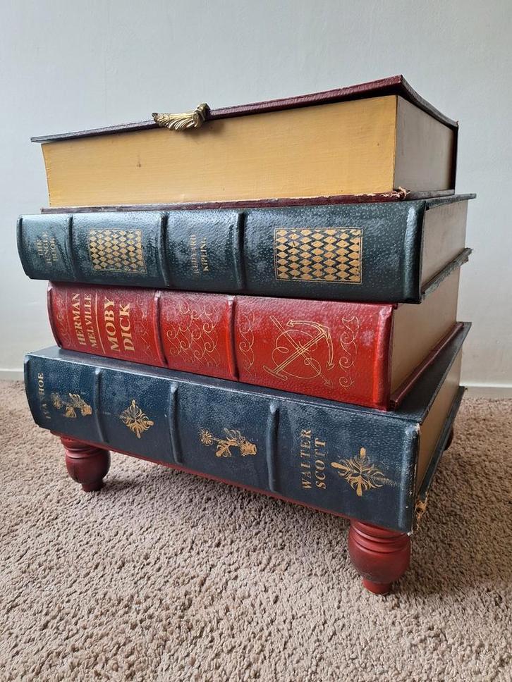 Boeken Stapel Bijzettafel met Opbergruimte, Huis en Inrichting, Tafels | Sidetables, Gebruikt, Minder dan 25 cm, Minder dan 50 cm