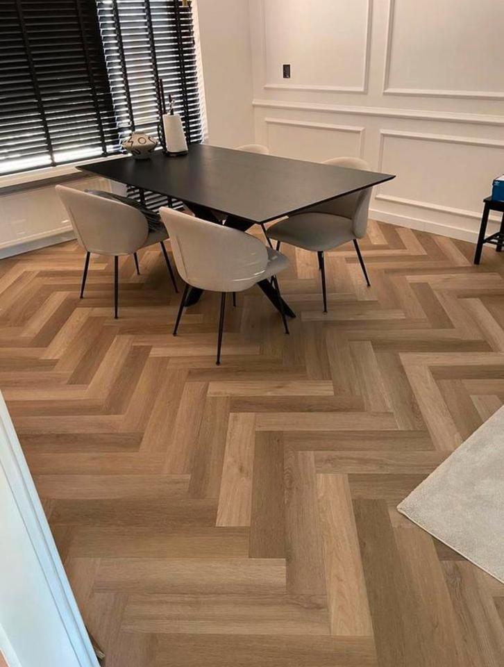 Egaliseren vloerenlegger stoffeerder, Diensten en Vakmensen, Vloerleggers en Parketteurs, Tapijt of Kunststof, Garantie