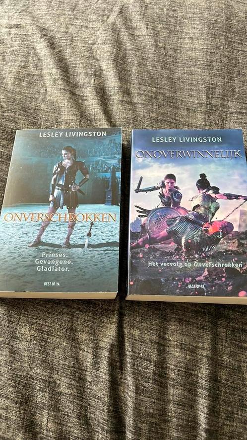 Lesley Livingston - Onverschrokken en vervolg 2 delen, Boeken, Kinderboeken | Jeugd | 13 jaar en ouder, Zo goed als nieuw, Ophalen of Verzenden