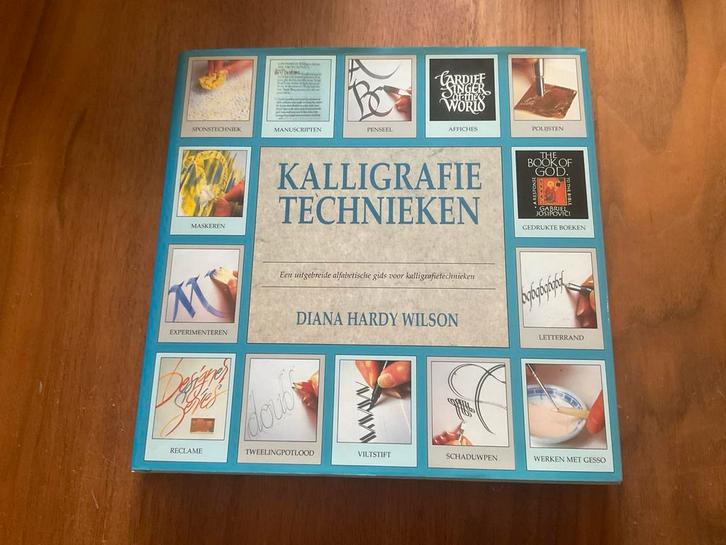 Kalligrafie Technieken - Leer Kalligraferen!, Boeken, Kunst en Cultuur | Fotografie en Design, Zo goed als nieuw, Overige onderwerpen