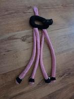 Katten speeltjes, Ophalen