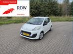 Peugeot 107 1.0 12V E-vti 68PK 3DR 2013 Wit, Voorwielaandrijving, 4 stoelen, Origineel Nederlands, Bedrijf