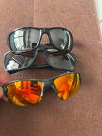 2 x Oakley zonnenbrillen, Sieraden, Tassen en Uiterlijk, Zonnebrillen en Brillen | Heren, Ophalen of Verzenden, Zonnebril, Oakley
