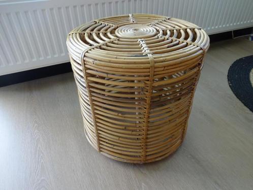 Bamboe bijzettafel/kruk, i.z.g.st., Huis en Inrichting, Krukjes, Zo goed als nieuw, Hout, Ophalen