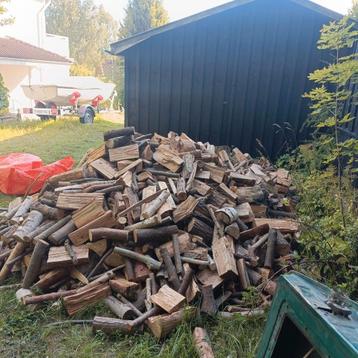 Gevraagd, hout voor Houtdraaien  beschikbaar voor biedingen