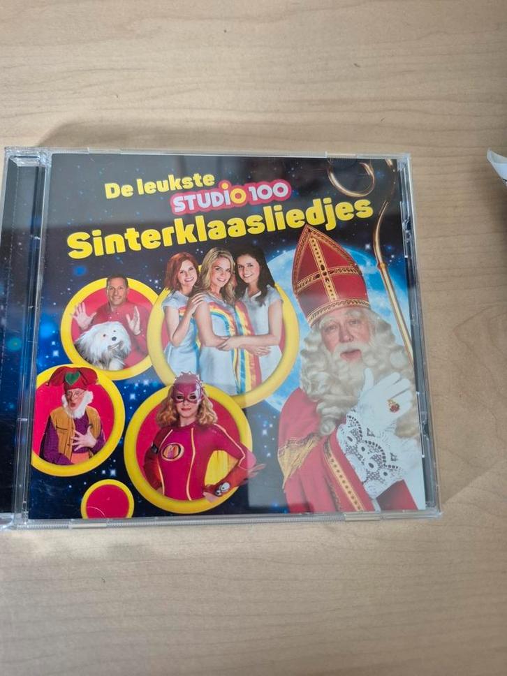 cd de leukste studio 100 sinterklaasliedjes, Diversen, Sinterklaas, Zo goed als nieuw, Ophalen of Verzenden