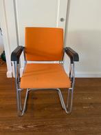 Design stoel merk Wilkhahn, Huis en Inrichting, Stoelen, Ophalen, Zo goed als nieuw, Zwart, Twee