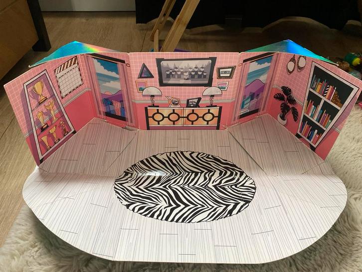 LOL Surprise huis. GRATIS BIJ AANKOOP VAN LOL SURPRISE ITEM, Kinderen en Baby's, Speelgoed | Poppen, Gebruikt, Ophalen of Verzenden