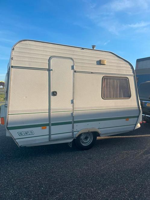 Zeer mooie kleine LICHTGEWICHT Chateau la car, Caravans en Kamperen, Caravans, Particulier, tot en met 3, 500 - 750 kg, Treinzit