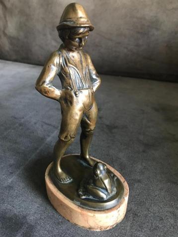 Bronzen Beeldje Antiek /Vintage /Marmer voet. beschikbaar voor biedingen