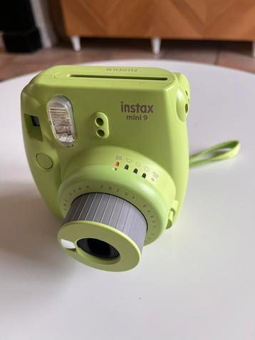 Instax mini 9 (Lime green) + case/bag