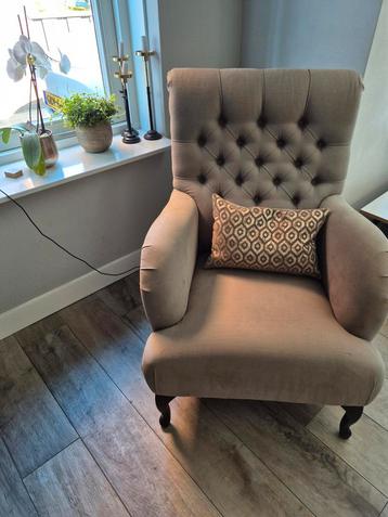 Mooie fauteuil - zo goed als nieuw! beschikbaar voor biedingen
