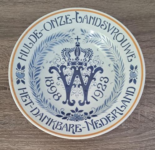 Herdenkingsbord - Hulde onze Landsvrouwe - 1898-1923, Verzamelen, Koninklijk Huis en Royalty, Gebruikt, Ophalen of Verzenden