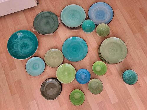 Nieuw servies Portugees blauw groen turquoise, Huis en Inrichting, Keuken | Servies, Nieuw, Bord(en), Overige stijlen, Ophalen