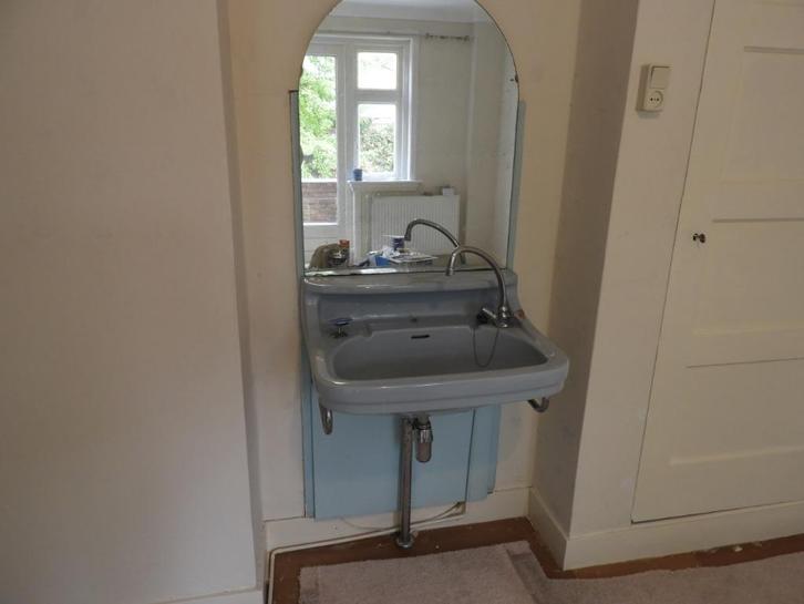 Wastafel 1950, Huis en Inrichting, Overige Huis en Inrichting, Zo goed als nieuw, Ophalen