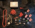 Bloedkoralen en medailles en halshorloge te koop, Ophalen of Verzenden, Overige materialen, Ketting