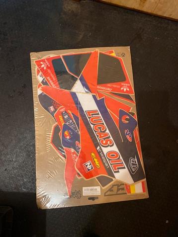 Ycf sticker set lucas oil beschikbaar voor biedingen