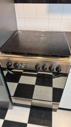 Indesit zwart fornuis / gasfornuis met oven - 60cm breed, Witgoed en Apparatuur, Fornuizen, Ophalen, Gebruikt, 60 cm of meer, 4 kookzones