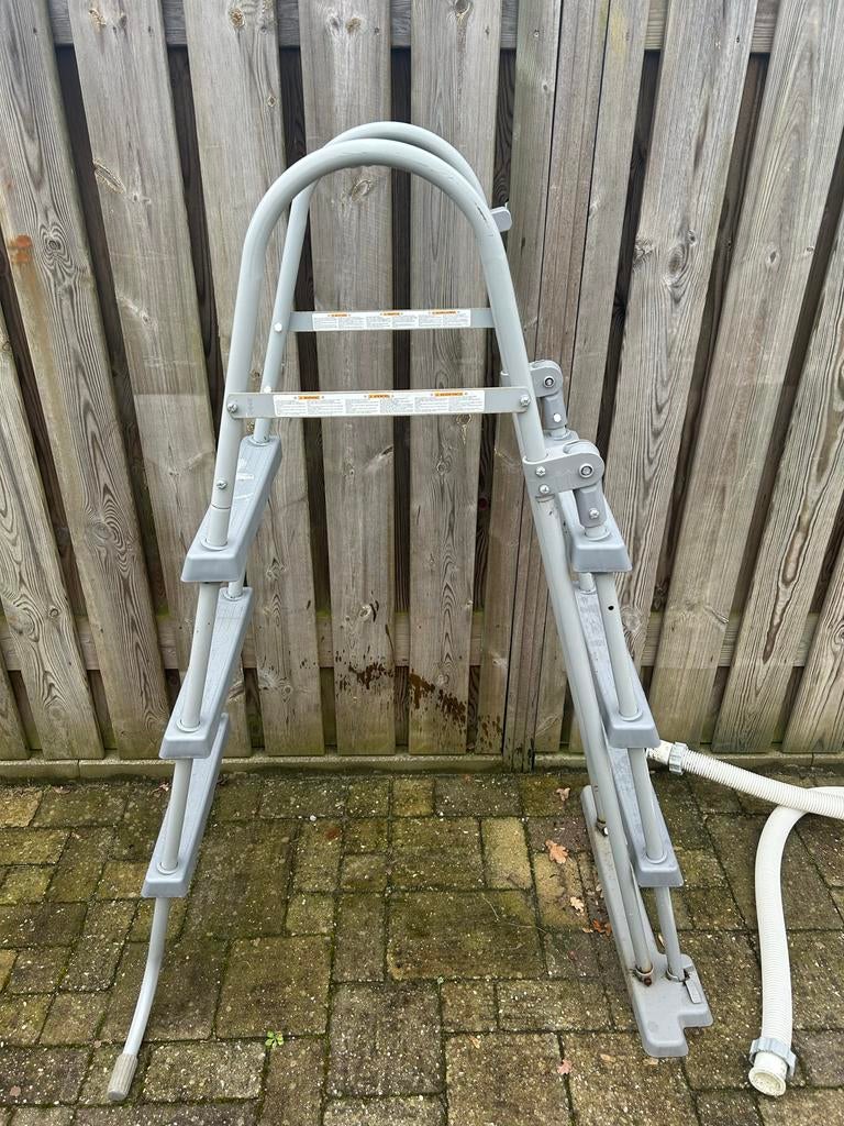 Zwembad trap - veilig en handig!, Ophalen, Gebruikt, 80 tot 120 cm, Opzetzwembad