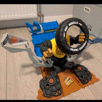 Hot Wheels Monster Truck Arena  beschikbaar voor biedingen