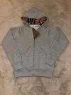 Burbery vest, Kinderen en Baby's, Kinderkleding | Maat 152, Ophalen of Verzenden, Zo goed als nieuw, Jongen, Trui of Vest