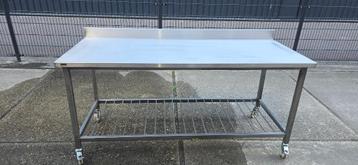 rvs werktafel beschikbaar voor biedingen