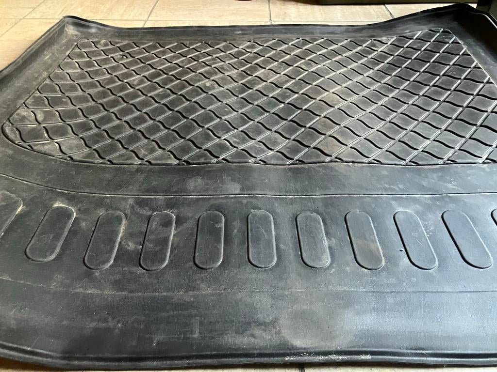 Kofferbakmat Ford Focus L100 B115, Auto diversen, Kofferbakmatten, Ophalen of Verzenden, Gebruikt