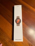 Nieuwe in verpakking Samsung Galaxy Watch 7, Afstand, Nieuw, Ophalen of Verzenden, Waterdicht