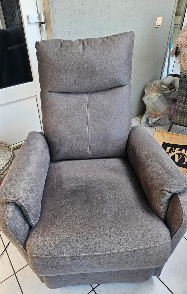 Fauteuil elektrisch grijs kunstleer, Huis en Inrichting, Fauteuils, Nieuw, 50 tot 75 cm, 75 tot 100 cm, Ophalen