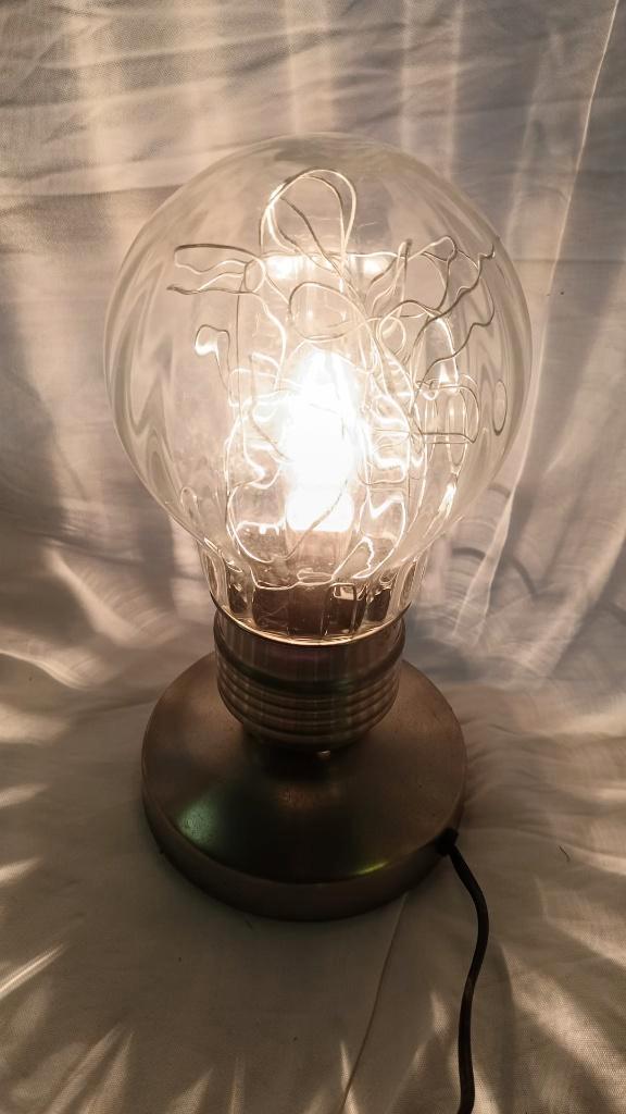 Design tafellamp – 30 cm hoog, uniek lichtpatroon, Huis en Inrichting, Lampen | Tafellampen, Zo goed als nieuw, Minder dan 50 cm