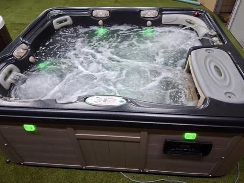 artesian ultieme massage jacuzzi incl bezorging&garantie, Tuin en Terras, Bubbelbaden en Hottubs, Nieuw, Ophalen of Verzenden
