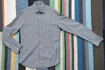 Shirt,Italiaanse snit beschikbaar voor biedingen