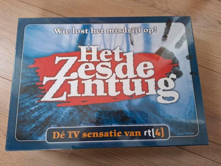 Het Zesde Zintuig Spel - Los het misdrijf op!, Spelcomputers en Games, Games | Overige, Gebruikt, Puzzel en Educatief, 3 spelers of meer