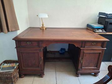 GRATIS: antieken bureau (zelf afhalen)!  beschikbaar voor biedingen