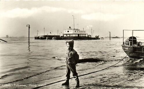 Lobith - Tolkamer, Hoog water - 1960 gelopen, Verzamelen, Ansichtkaarten | Nederland, Gelopen, Overijssel, 1940 tot 1960, Ophalen of Verzenden