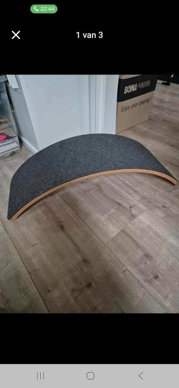 Wobbel met vilt - balansbord voor kinderen beschikbaar voor biedingen