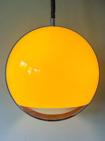Gele hanglamp - space age beschikbaar voor biedingen