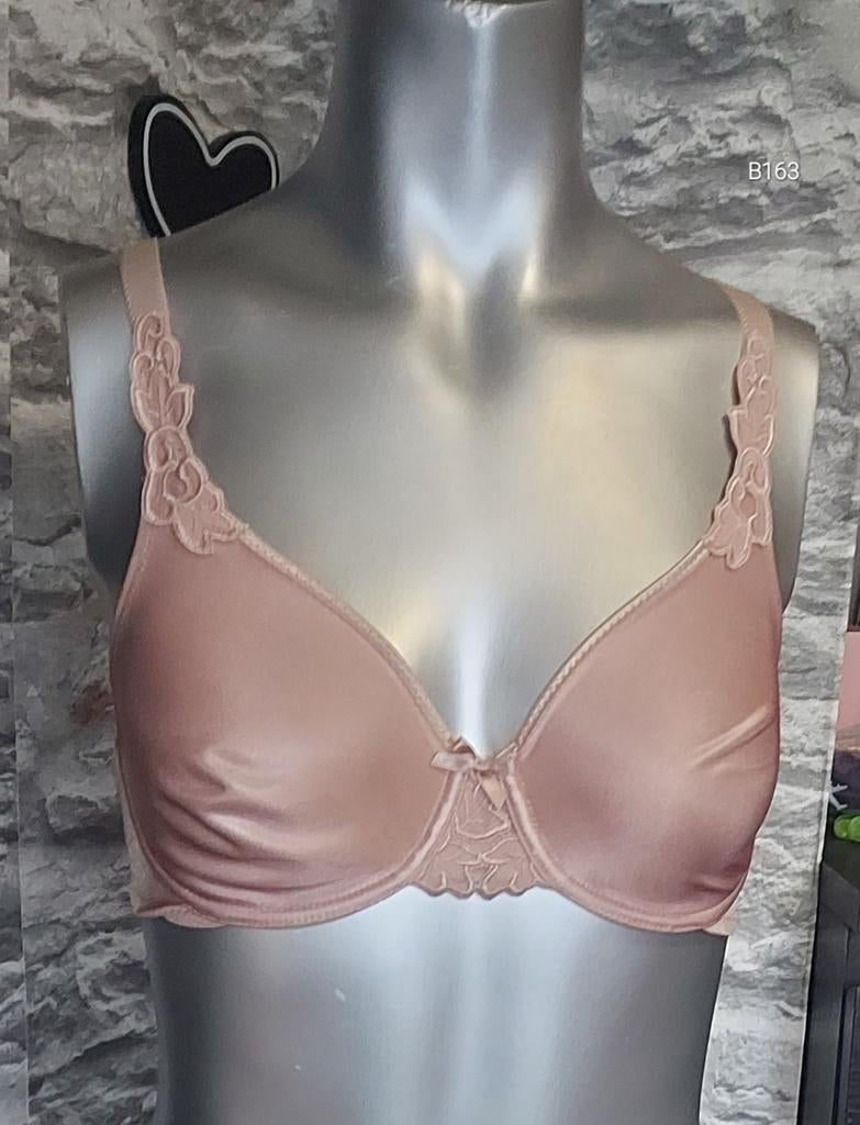 Chantelle "hedona " 75B, Chantelle, Ophalen of Verzenden, Beige, BH