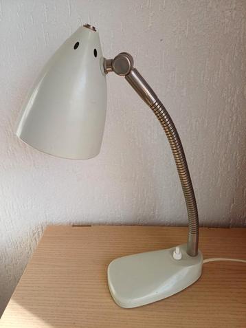 Hala bureaulamp beschikbaar voor biedingen