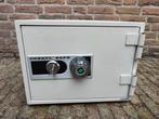 Zeer robuuste en brandwerende kluis/brandkast, Ophalen, Zo goed als nieuw
