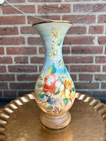 Vintage Spaanse Vaas beschikbaar voor biedingen