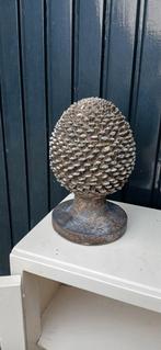 Grote dennenappel sokkel ornament van epoxy Ca 30x20 cm, Ophalen of Verzenden, Zo goed als nieuw