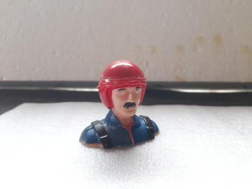 Model vliegtuig piloot hoogte 5cm. beschikbaar voor biedingen