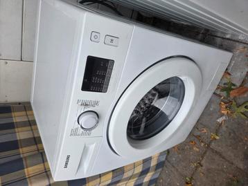 Wasmachine werkt perfect bezorgen naar huis mogelijk  beschikbaar voor biedingen
