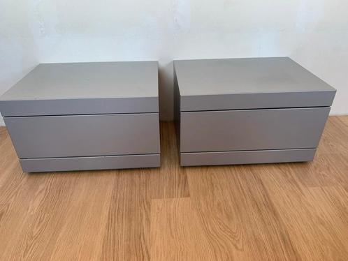 2 Nachtkastjes Kwakernaat, Huis en Inrichting, Slaapkamer | Nachtkastjes, Gebruikt, 55 tot 70 cm, 45 tot 65 cm, Metaal of Aluminium