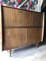 Retro vintage houten gelakte kast / wandmeubel met lampje, Huis en Inrichting, Kasten | Dressoirs, Retro vintage, 25 tot 50 cm