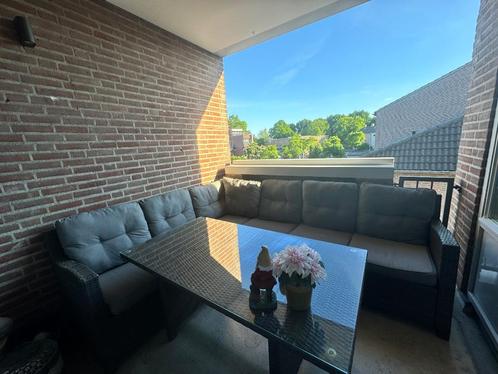 Lounge set (bank+kussens+tafel+glasplaat), Tuin en Terras, Tuinsets en Loungesets, Gebruikt, Loungeset, Kunststof, 6 zitplaatsen