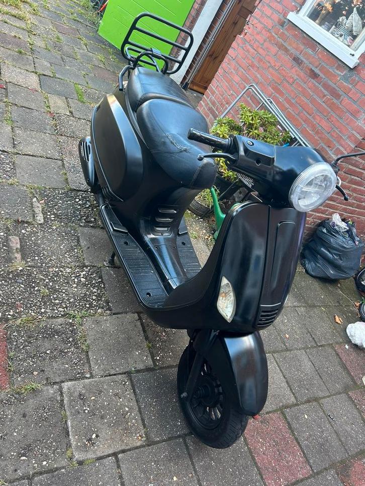 Scooter gerray star Kan het geruild worden voor iets, Fietsen en Brommers, Snorfietsen en Snorscooters, Zo goed als nieuw, Overige merken